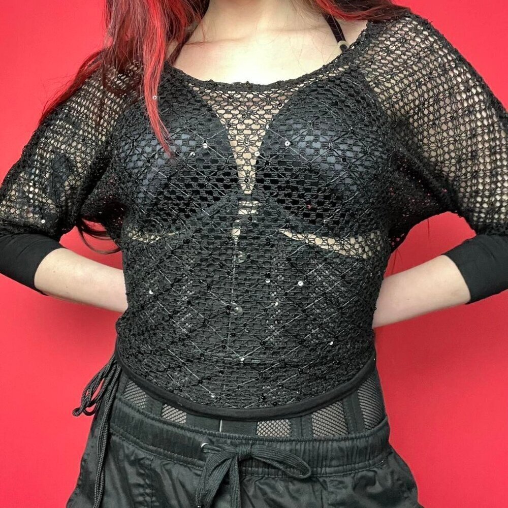 Fashion fair / Sparkly sheer mid sleeve sweater 🖤